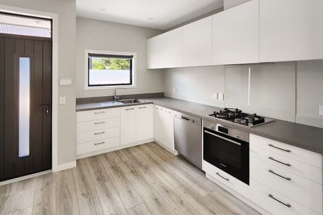 Photo of property in 33 Ron Deal Way, Epuni, Lower Hutt, 5011