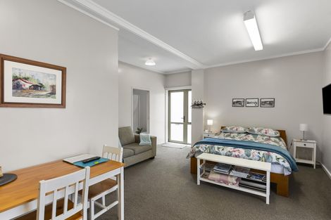 Photo of property in 48 Parkhurst Road, Helensville, 0874