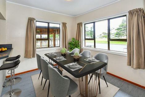 Photo of property in 33 Marne Road, Papakura, 2110