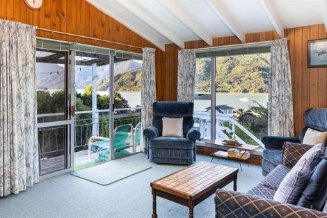 Photo of property in 659 Queen Charlotte Drive, Havelock, Picton, 7281