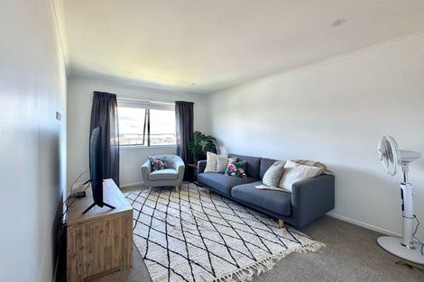 Photo of property in 13 Matairangi Avenue, Totara Heights, Auckland, 2105