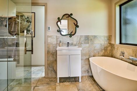 Photo of property in 46 Corbetts Road, Manakau, Otaki, 5583