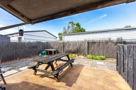 Photo of property in 6 Mavis Avenue, Waikawa Beach, Levin, 5573