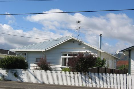 Photo of property in 12 Plunket Avenue, Petone, Lower Hutt, 5012
