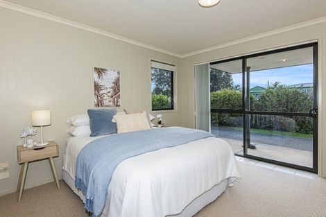 Photo of property in 209a One Tree Point Road, One Tree Point, 0118