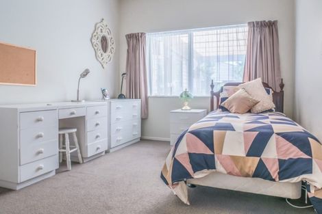 Photo of property in 18 Lithgow Drive, Otamatea, Whanganui, 4500