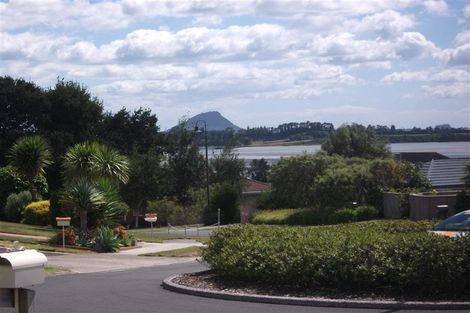 Photo of property in 51 Homestead Place, Welcome Bay, Tauranga, 3112