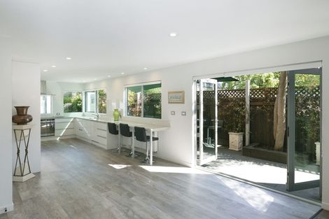 Photo of property in 69 Deans Avenue, Riccarton, Christchurch, 8011