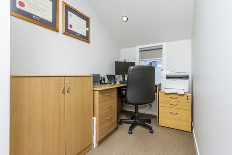 Photo of property in 22 Onewa Road, Northcote Point, Auckland, 0627