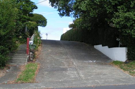 Photo of property in 41 Maritime Terrace, Birkenhead, Auckland, 0626