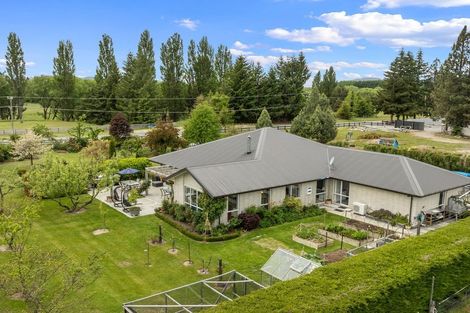 Photo of property in 203 Glen Lyon Road, Twizel, 7901
