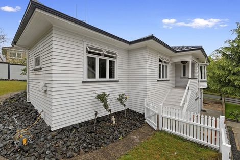 Photo of property in 3 Corrin Street, Melville, Hamilton, 3206