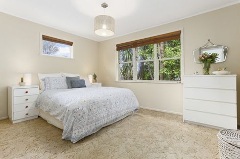 Photo of property in 17 Kapuka Road, Mangere Bridge, Auckland, 2022