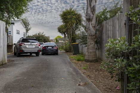 Photo of property in 5a Oakleigh Avenue, Takanini, 2112