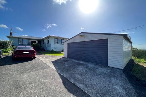 Photo of property in 94 Triangle Road, Massey, Auckland, 0614