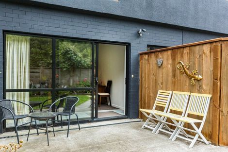 Photo of property in 3 Oak Avenue, Paremata, Porirua, 5024