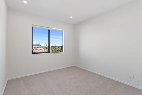 Photo of property in 34 Viridian Avenue, Rosehill, Papakura, 2113