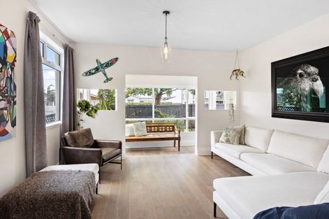 Photo of property in 253 Meola Road, Point Chevalier, Auckland, 1022