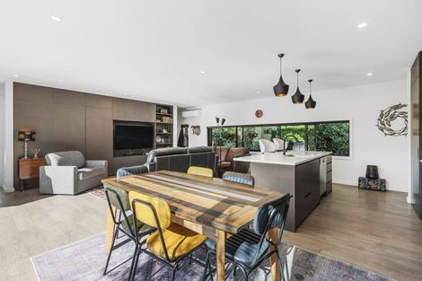 Photo of property in 2 Burgundy Drive, Martinborough, 5711