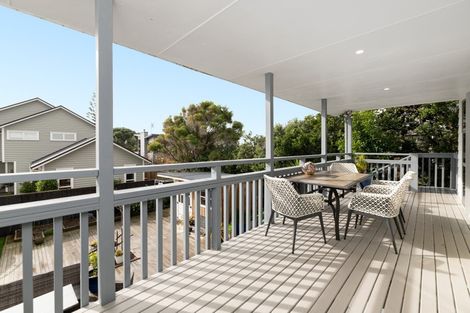 Photo of property in 1037 Papamoa Beach Road, Papamoa Beach, Papamoa, 3118