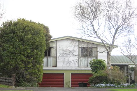 Photo of property in 17 Bronte Place, Whalers Gate, New Plymouth, 4310