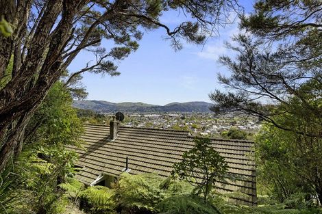 Photo of property in 126 Seddon Street, Naenae, Lower Hutt, 5011