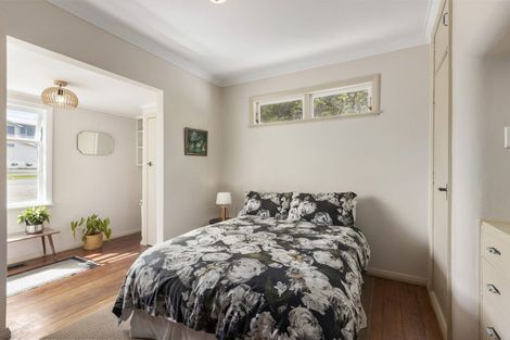 Photo of property in 15 Pelorous Street, Paparangi, Wellington, 6037