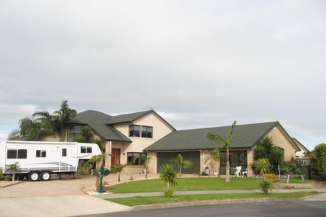 Photo of property in 24 Crannich Place, Wattle Downs, Auckland, 2103