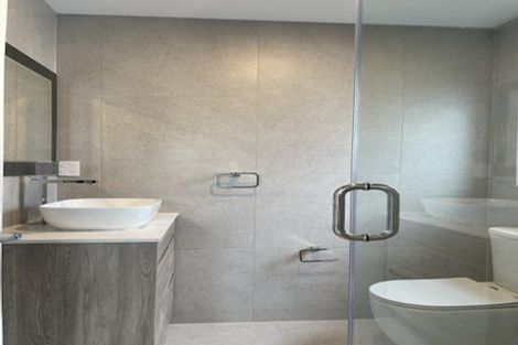 Photo of property in 26a Reeves Road, Pakuranga, Auckland, 2010