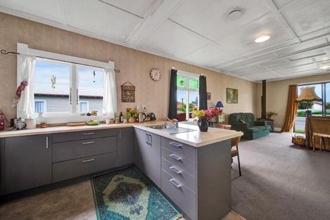 Photo of property in 54 Egmont Street, Kaponga, Hawera, 4679