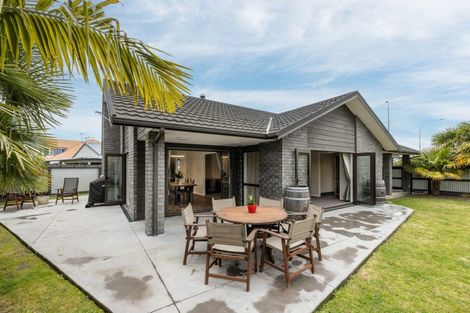 Photo of property in 129 Auckland Road, Greenmeadows, Napier, 4112