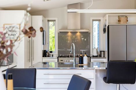 Photo of property in 4 Antipodes Lane, Whitby, Porirua, 5024