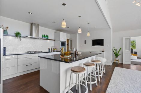 Photo of property in 10 Emily Lane, Greenhithe, Auckland, 0632