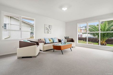Photo of property in 4 Ennis Avenue, Pakuranga Heights, Auckland, 2010