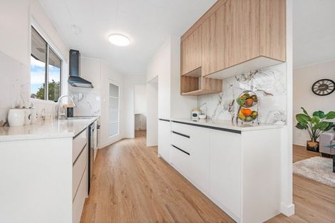 Photo of property in 11 Murillo Place, Henderson, Auckland, 0612