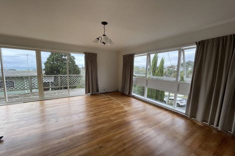 Photo of property in 71 Matipo Road, Mairangi Bay, Auckland, 0630