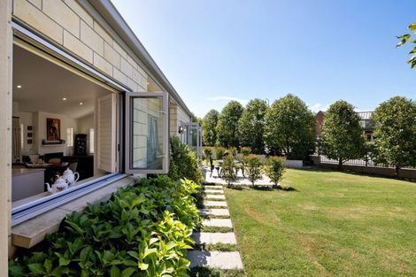 Photo of property in 1 Le Quesnoy Place, Cambridge, 3434