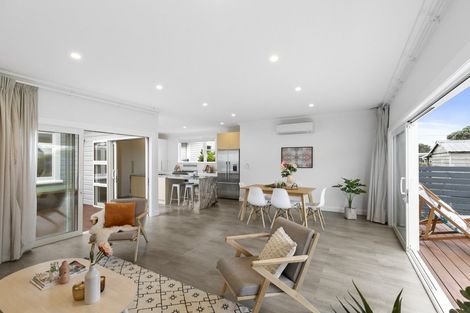 Photo of property in 52 Argentine Avenue, Miramar, Wellington, 6022