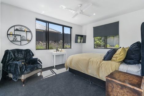 Photo of property in 11 Little Maude Drive, Lake Hawea, Wanaka, 9382