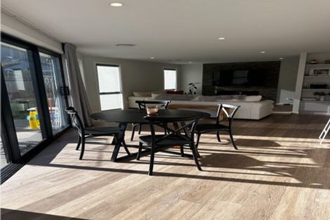 Photo of property in 18 Coopworth Road, Jacks Point, 9371