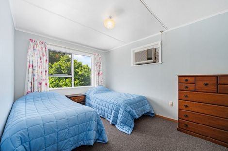 Photo of property in 6 Waugh Street, Kimbolton, 4777