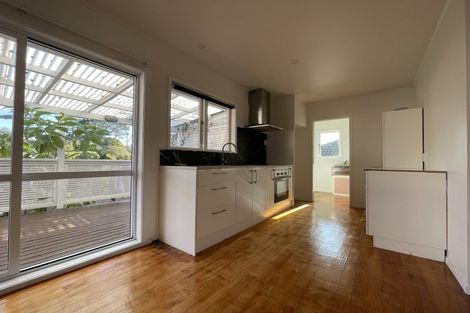 Photo of property in 108 Tirimoana Road, Te Atatu South, Auckland, 0602
