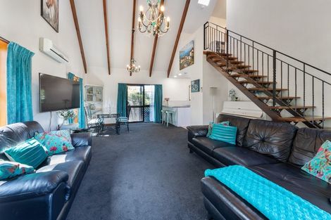 Photo of property in 44 Seadown Crescent, Amberley, 7410