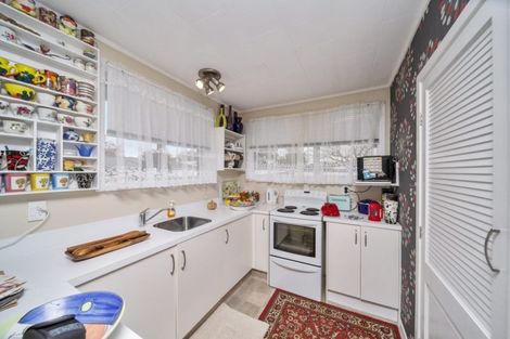 Photo of property in 124 Govett Avenue, Frankleigh Park, New Plymouth, 4310