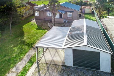 Photo of property in 119 Brougham Street, Westport, 7825