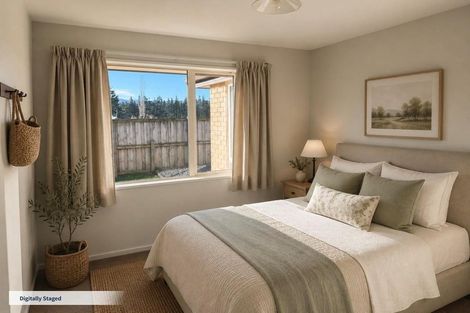 Photo of property in 144c High Street, Oxford, 7430