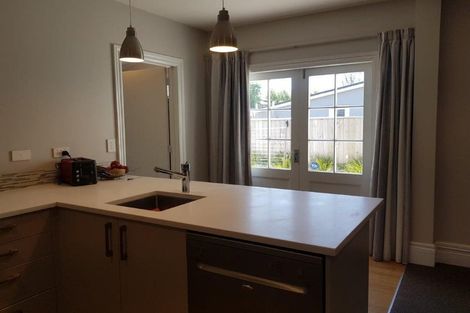 Photo of property in 16 Kenilworth Street, Addington, Christchurch, 8024