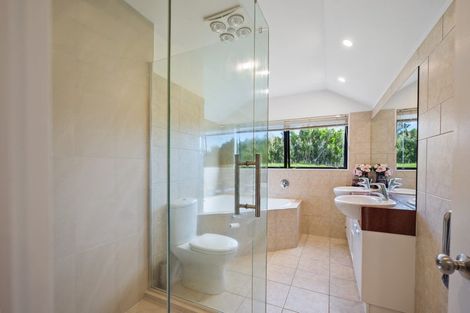 Photo of property in 384 Pine Valley Road, Dairy Flat, Silverdale, 0992