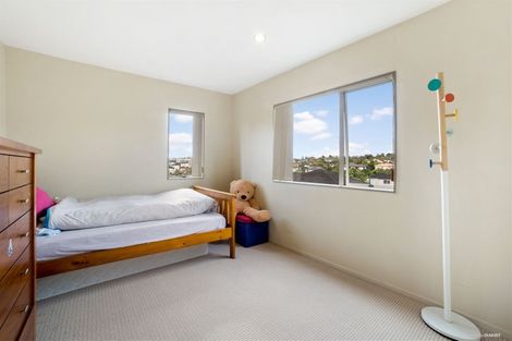 Photo of property in 78 Medallion Drive, Oteha, Auckland, 0632