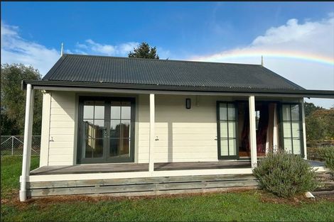 Photo of property in 37 Hilton Road, Carterton, 5713